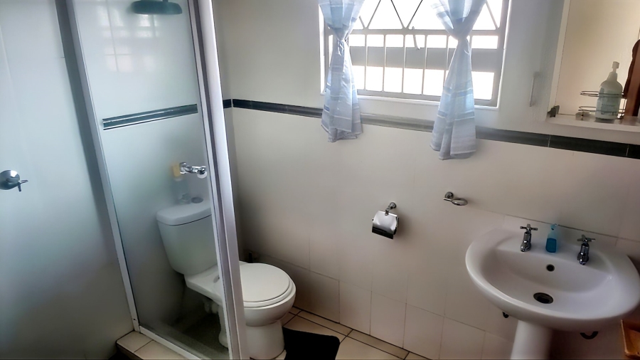 3 Bedroom Property for Sale in Langenhovenpark Free State